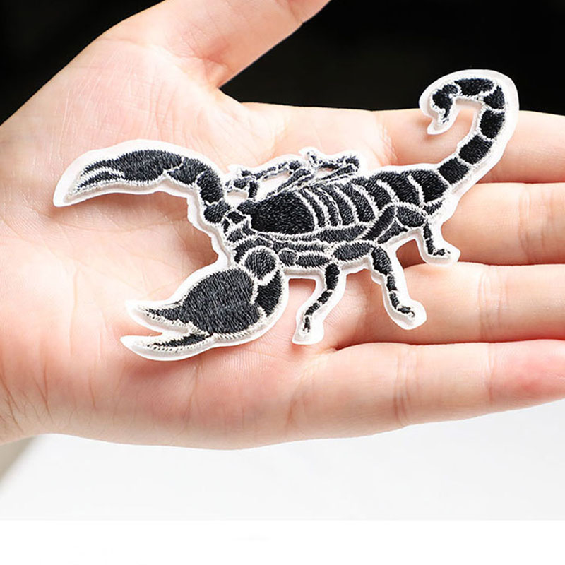 Spider Scorpion Bat Black Anim - Velcro Sew On 评论和价格